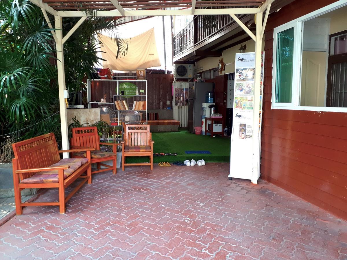 Baan Park Raak Backpacker Hostel Τσιάνγκ Μάι Εξωτερικό φωτογραφία